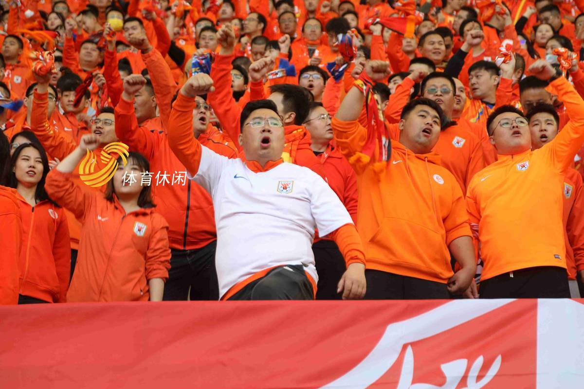 关于亚洲足球盛事迎来激烈对决，球队展现实力的信息