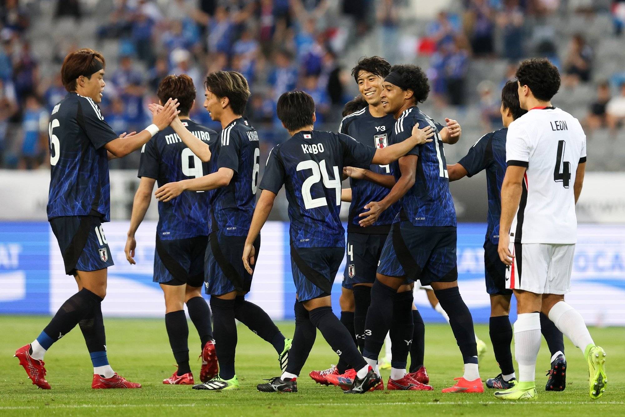 日本球员在国际赛场上连续两场破门! 日本球员在国际赛场上连续两场破门!