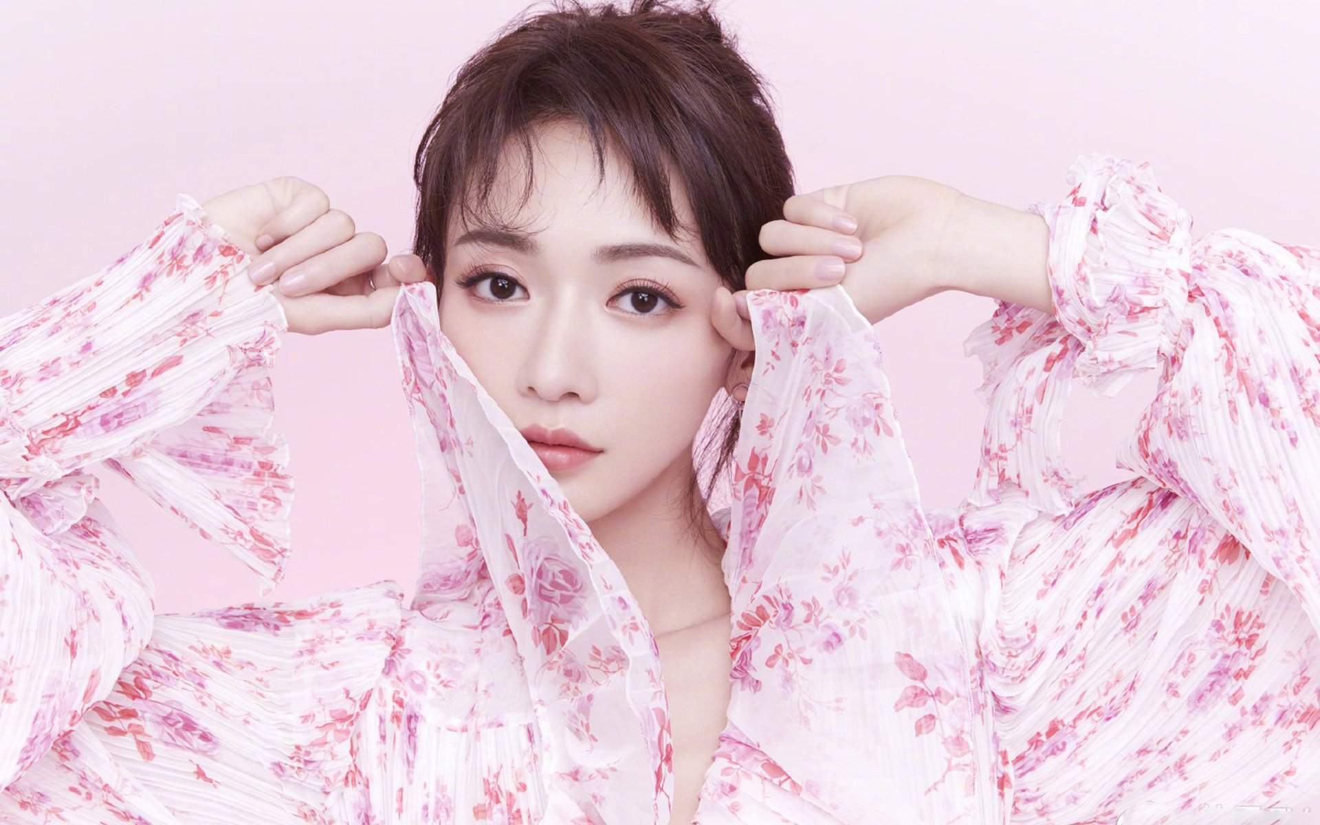 开云下载-文班亚马领衔破敌，灰熊横扫广厦展篮球全球化新篇章