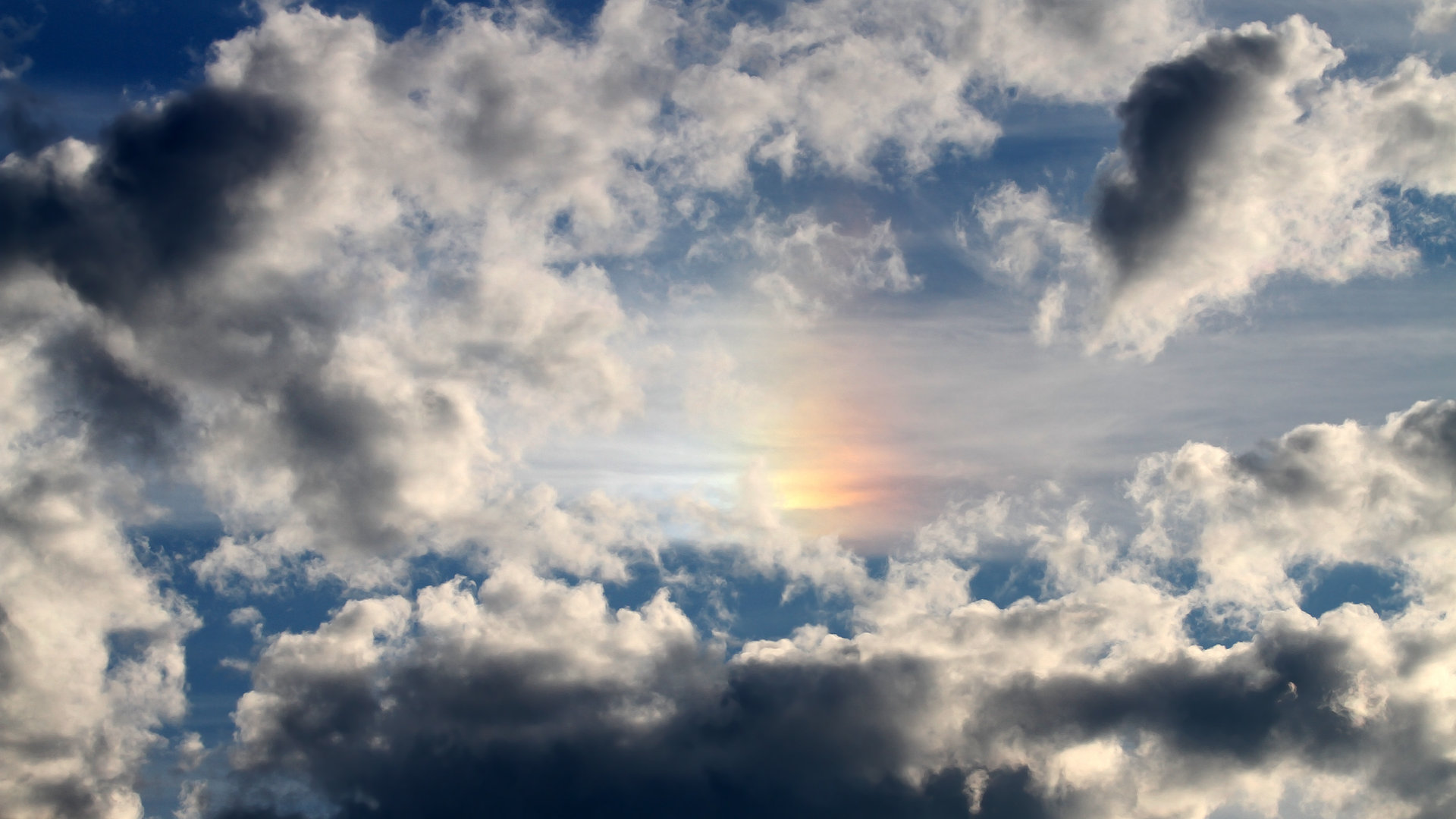 速度与掌控，当利物浦的绿茵闪电照见德布劳内的赛道风暴