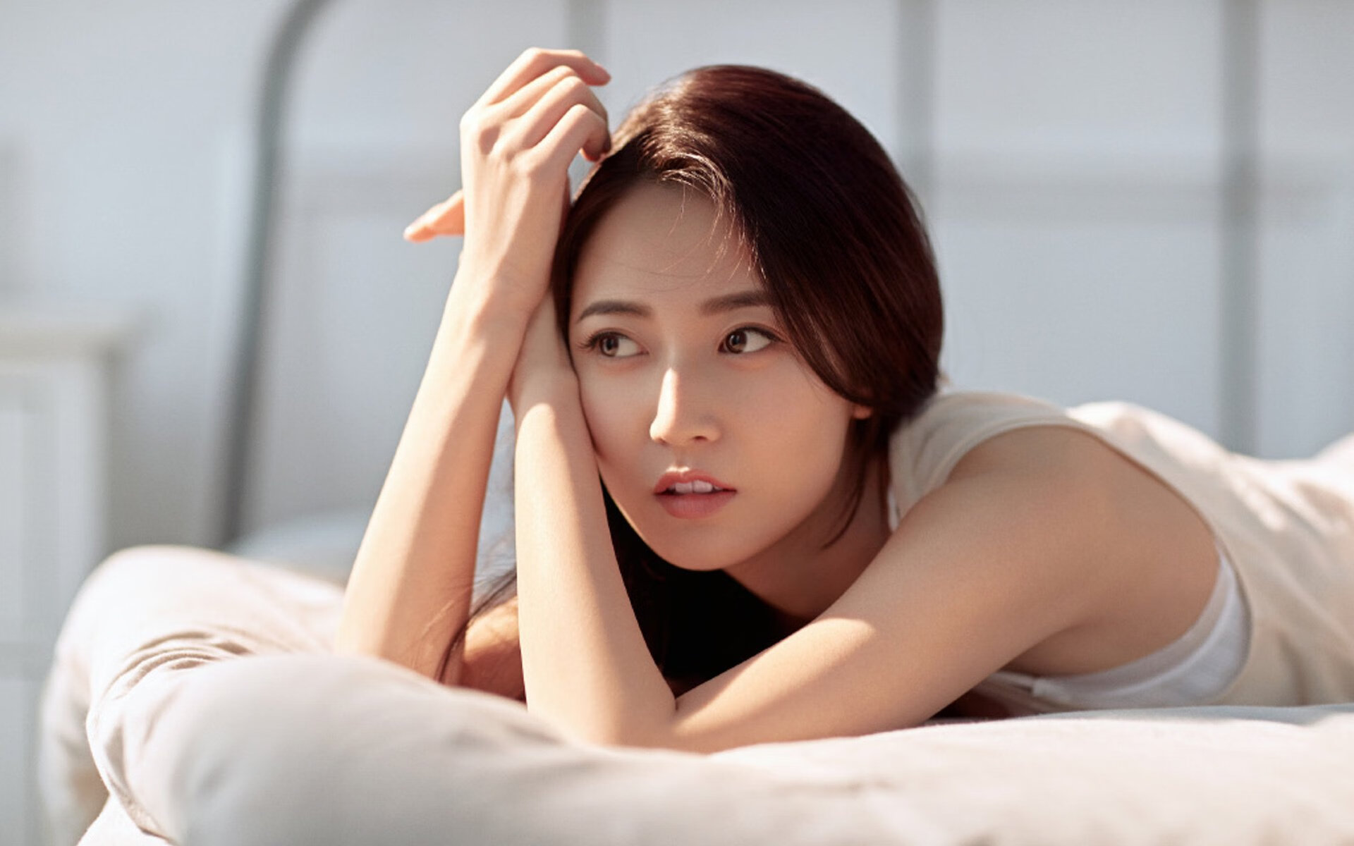 库尔图瓦一夫当关，拜仁万箭穿心，一场教科书级的压制与击穿