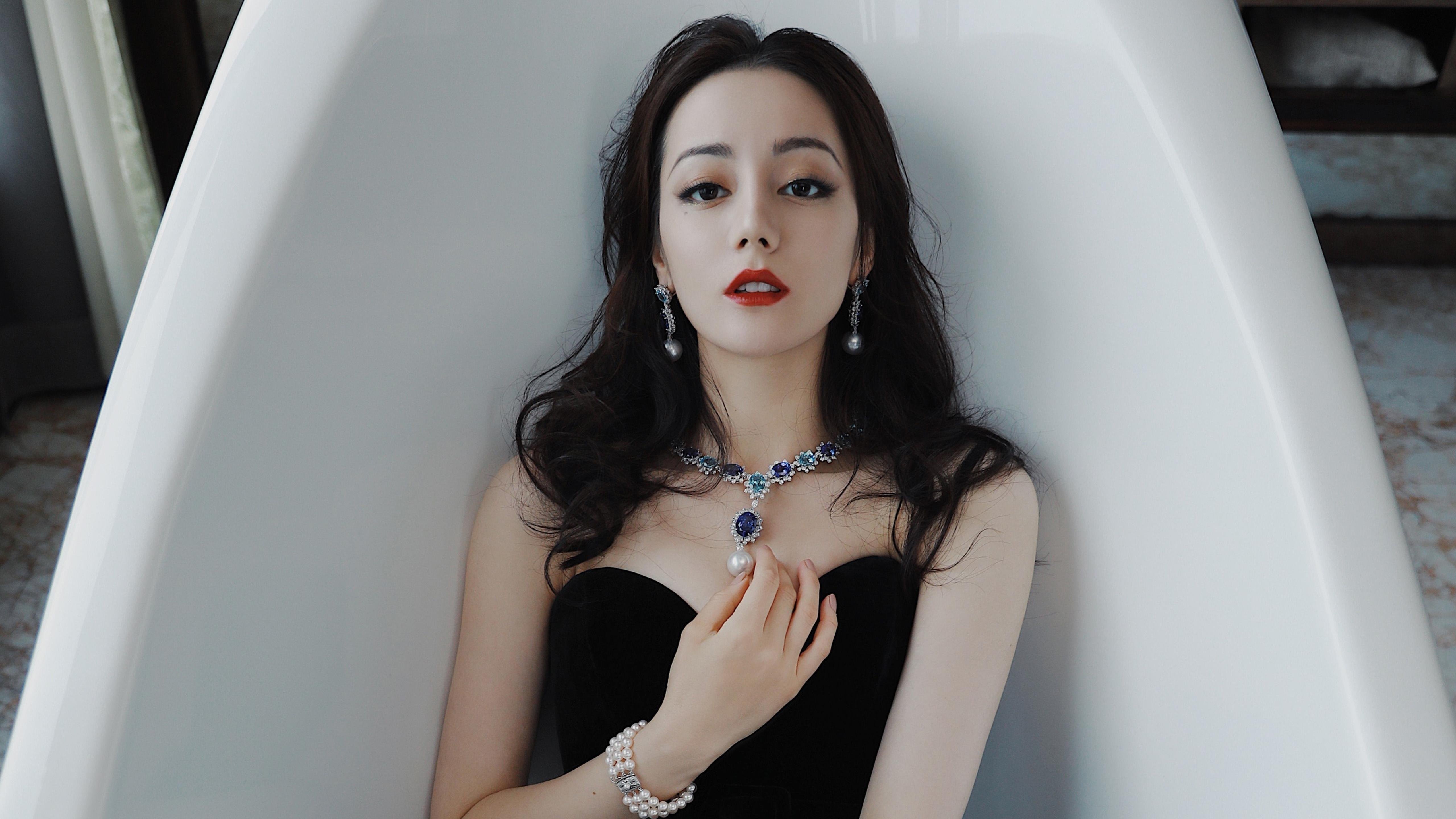致命一击!乌兹别克斯坦绝杀伊拉克,登贝莱书写A组新篇章